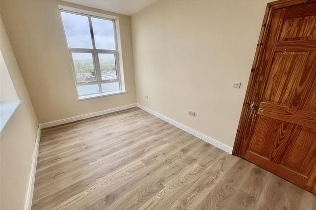 Flat to rent in Eastwood Road, Kimberley, Nottingham