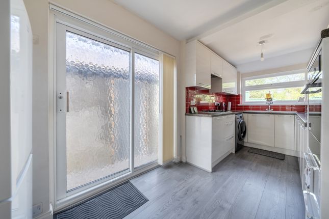 30, Fouracre Avenue, Bristol photo 4