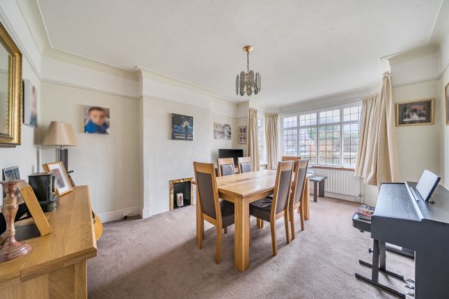 22, Pentire Avenue, Southampton photo 3