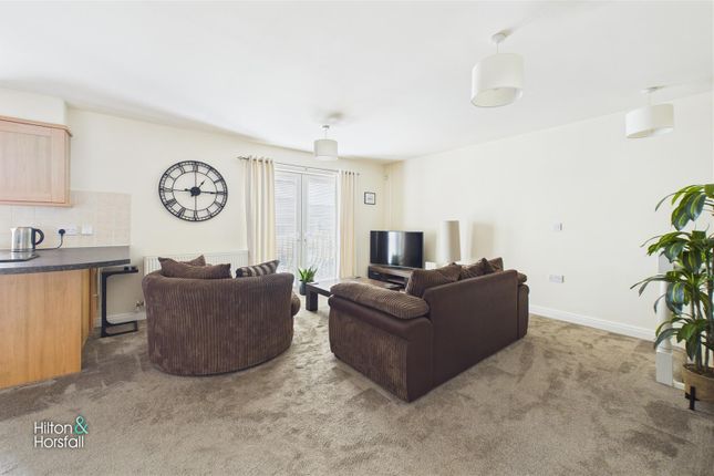 15, Paddock Top Mews, Colne photo 2