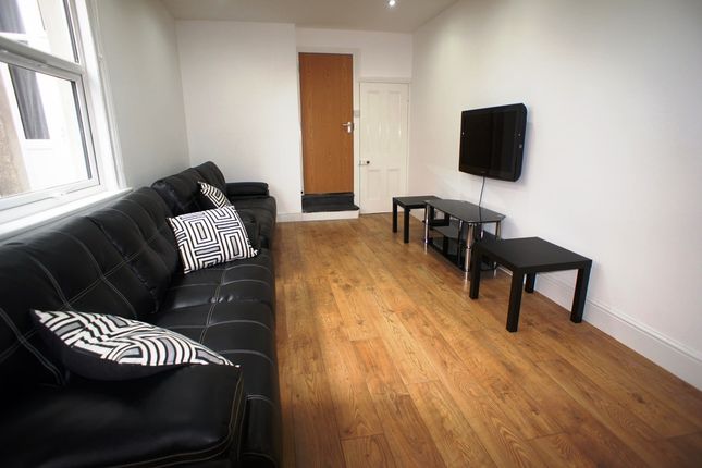 17, Colum Road, Cardiff photo 3