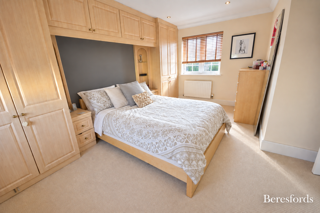 34, Wharton Drive, Chelmsford photo 5
