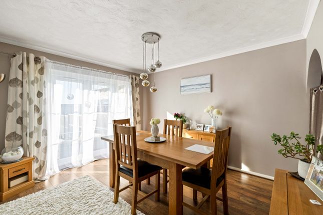 28, Sandwich Road, Dover photo 3