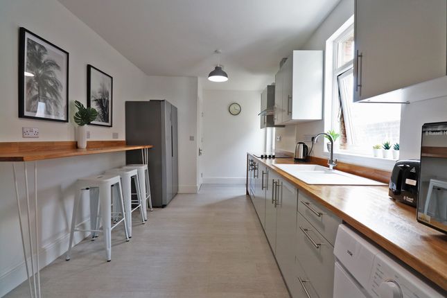 Room 3 14 Kempston Road, Bedford photo 5