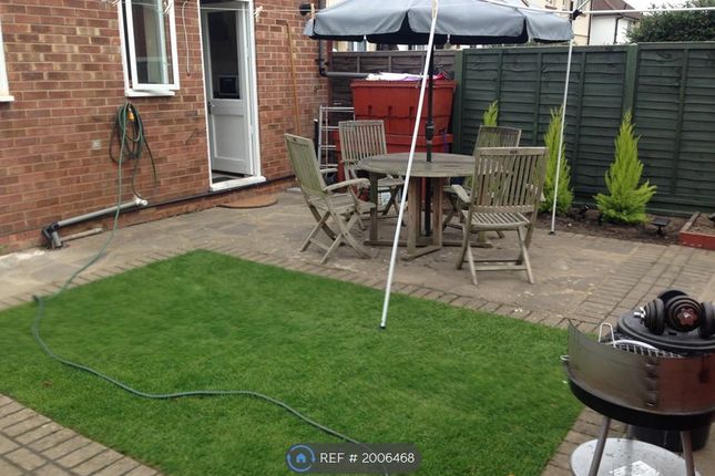 Bell Avenue, West Drayton photo 4