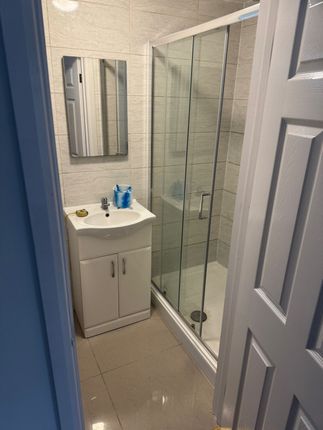 Annex 90 Kings Avenue, Greenford photo 4