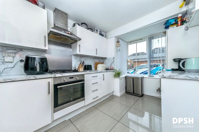 5 Forest Yard, Leeds photo 5