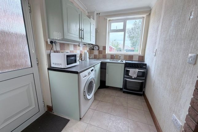 5 Hollydene Crescent, Earl Shilton photo 4