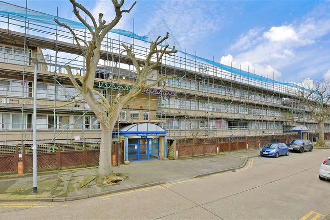 2-bed maisonette on Woodford Green, Woodford Green, £200,000