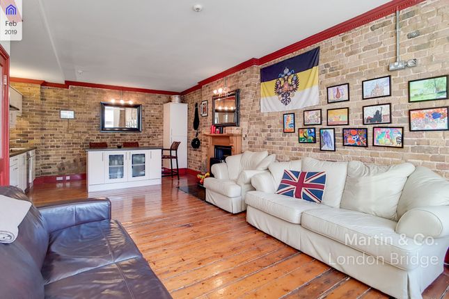 Curtain Road London Ec2a 2 Bedroom Flat For Sale 49047368