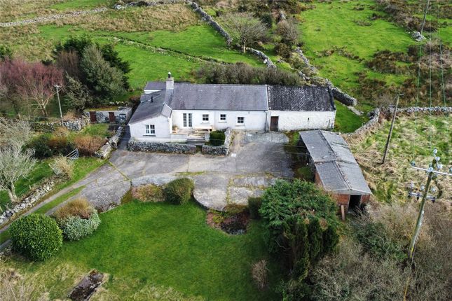 Thumbnail Cottage for sale in Ceunant, Caernarfon, Gwynedd