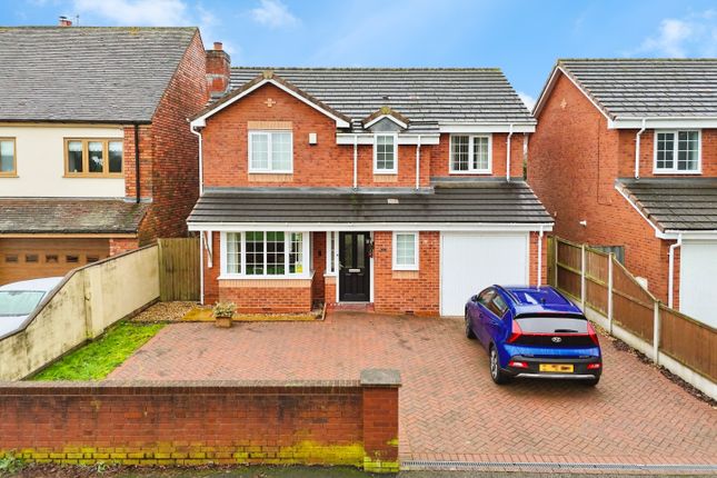 4-bed house on 27, Nest Common, Walsall, £370,000
