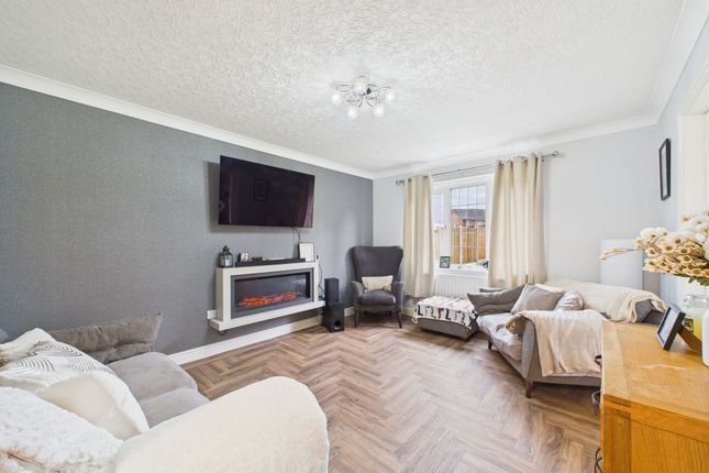62 Meadow Vale, Workington photo 3