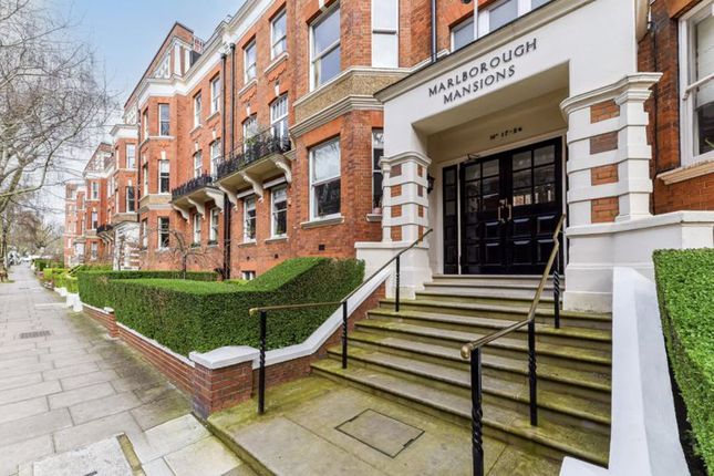 Flat to rent in Marlborough Mansions, Cannon Hill, West Hampstead, London