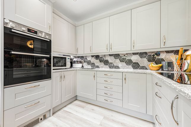 Kitchen (2)