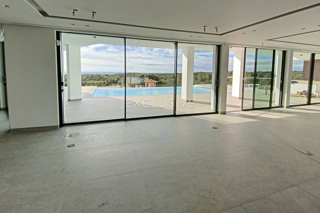 Villa for sale in Vila Real De Santo António, Portugal