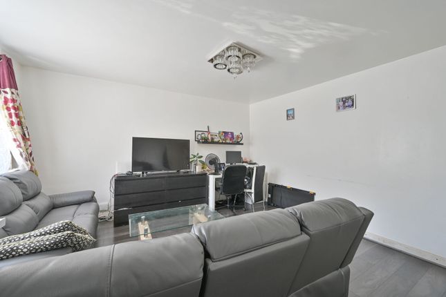 Rayners Lane, South Harrow photo 2