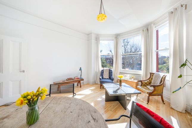 Flat 3, 185, Walm Lane, London photo 3
