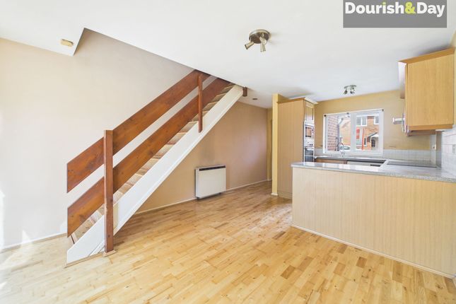 15 Beaconside Close, Stafford photo 2