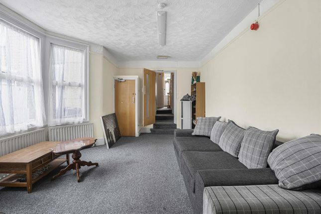 4, Pembroke Road, London photo 2
