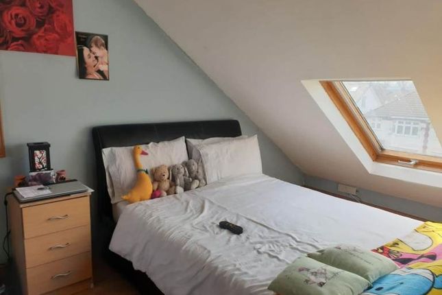 8, Cardington Square, Hounslow photo 4