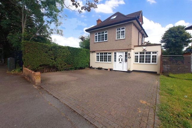 Thumbnail Semi-detached house for sale in Kingshill Avenue, Hayes, Greater London