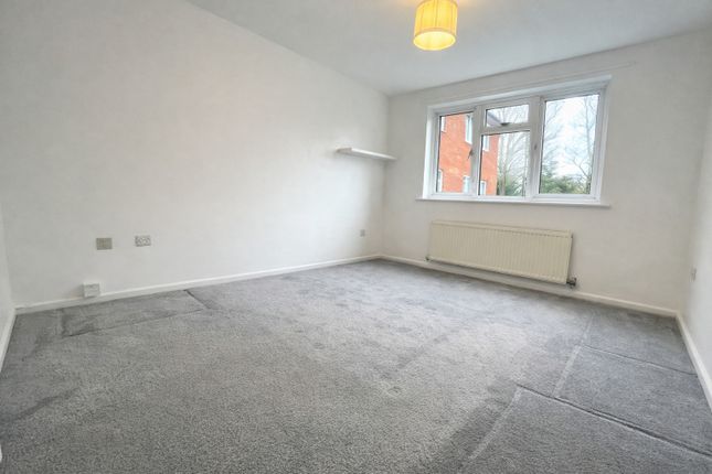 16, Madison Court, Fareham photo 4