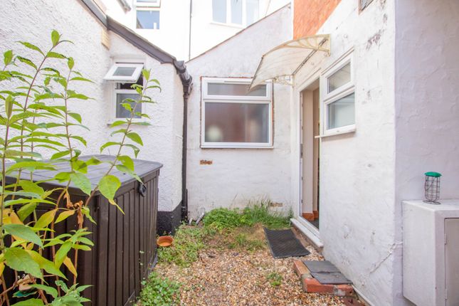 5 The Flexton, Ottery St Mary photo 4