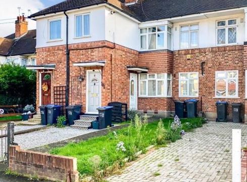 Thumbnail Property to rent in Barnard Gardens, New Malden