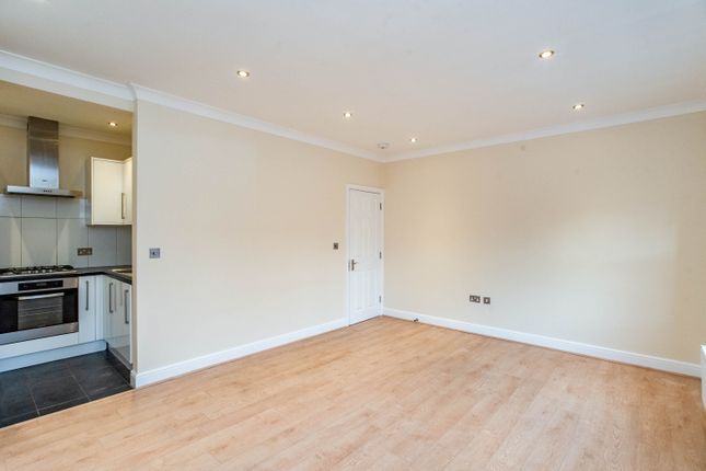 Thumbnail Flat to rent in Ruby Court, Watford
