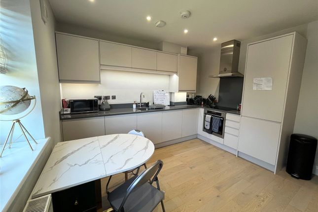 Flat 5, 2, Marion Crescent, Orpington photo 2