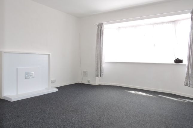 12, Grove Road West, Greater London photo 2