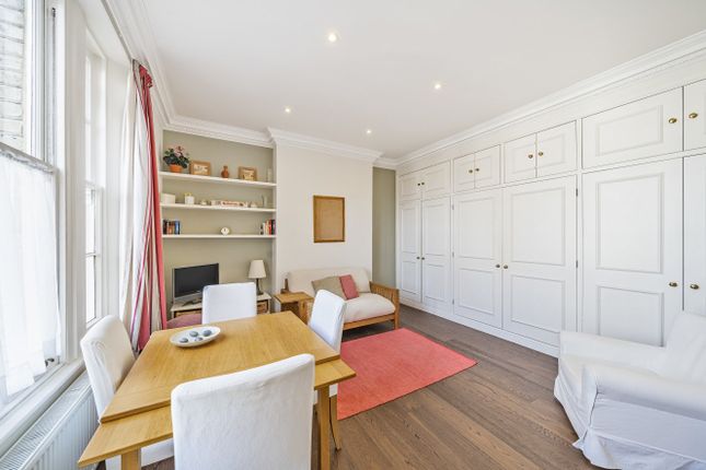 Flat 4, 147, King Henrys Road, London photo 2