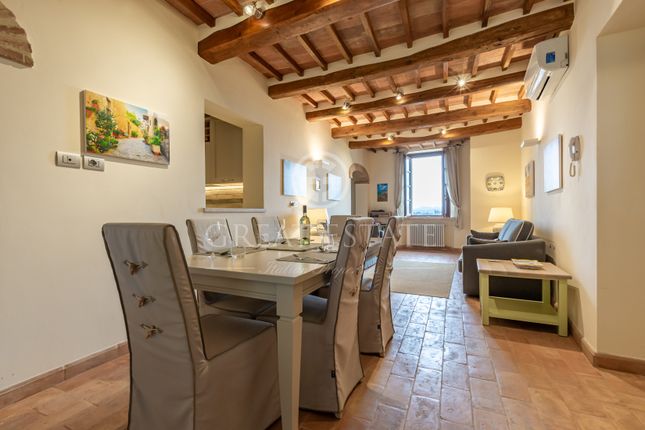 Duplex for sale in Cetona, Siena, Tuscany