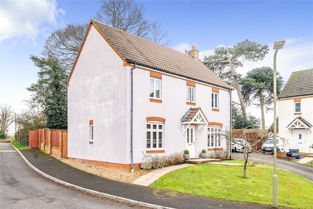 Detached house for sale in Gammon Close, Petersfield, Hampshire
