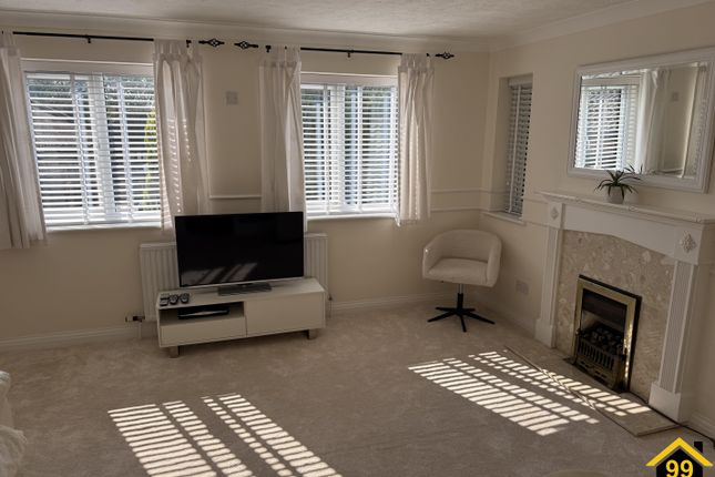 78, Cowdray Park Road, Bexhill on Sea photo 3
