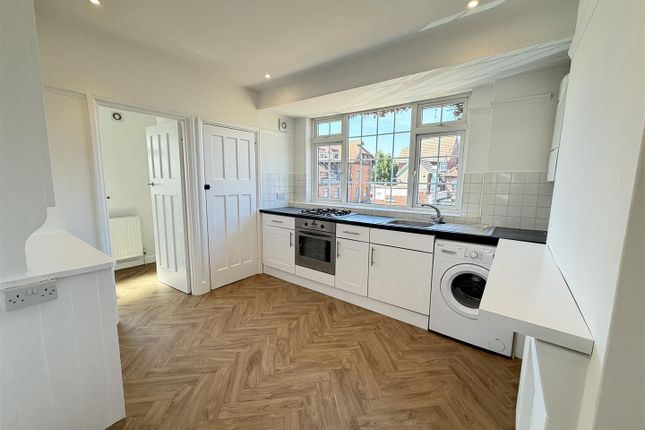 1a, Albert Road, Ashtead photo 3