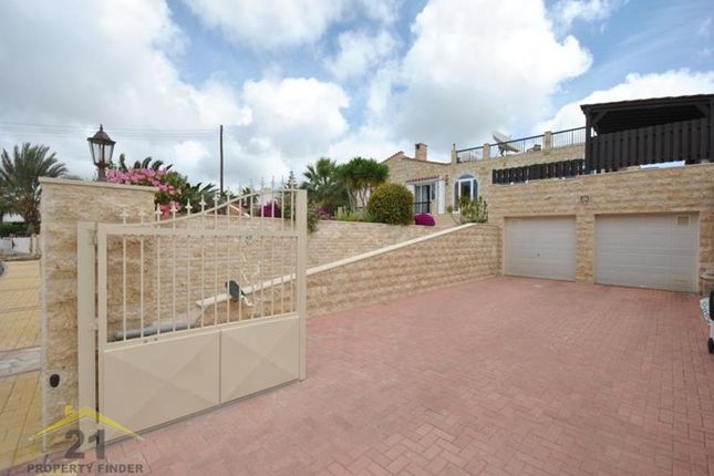 Bungalow for sale in Tala, Paphos, Cyprus