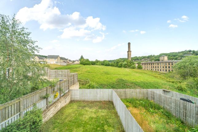 HEYLO SO, 7, Weavers Grove, Huddersfield photo 2