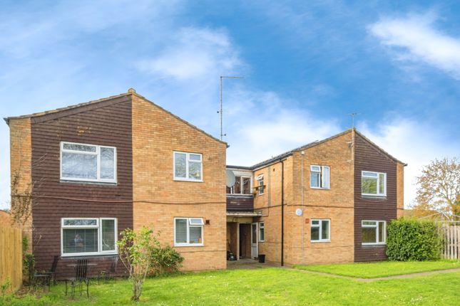 Flat for sale in Eden Grove Road, Byfleet, Surrey