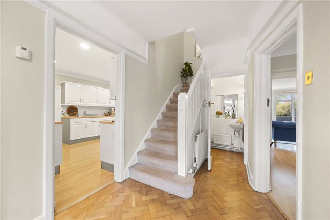 5, Grove Way, Surrey photo 4