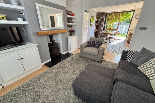 13, Homestead Crescent, Manchester photo 4