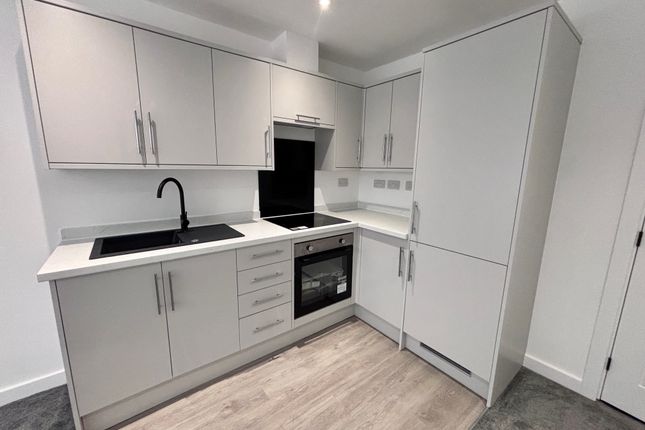 1-bed flat on Unknown, Hull, £800/mo