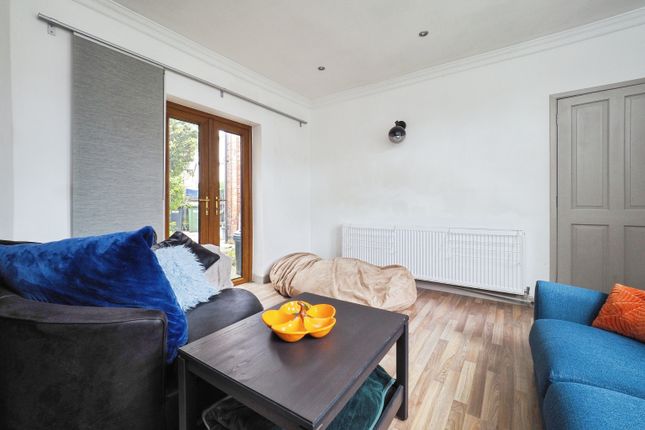 10, Brookfield Road, Arnold photo 3