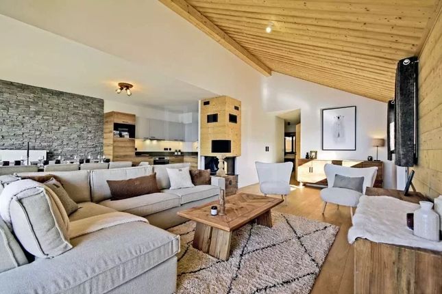 Thumbnail Apartment for sale in L'alpe D'huez, 38750, France