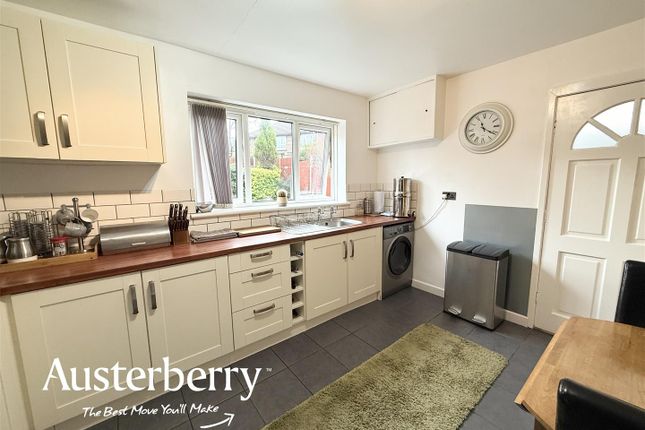 4, Linden Place, Stoke-On-Trent photo 5