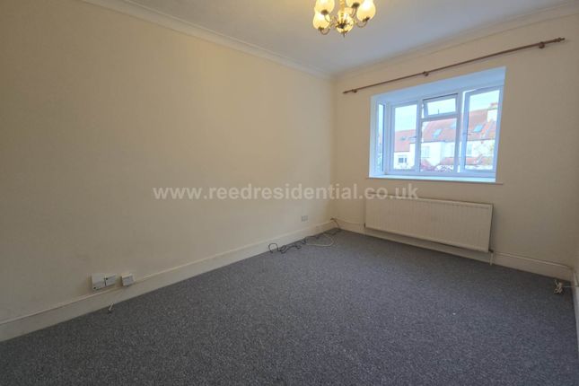 Flat 3, Ailsa Road, Westcliff On Sea photo 4