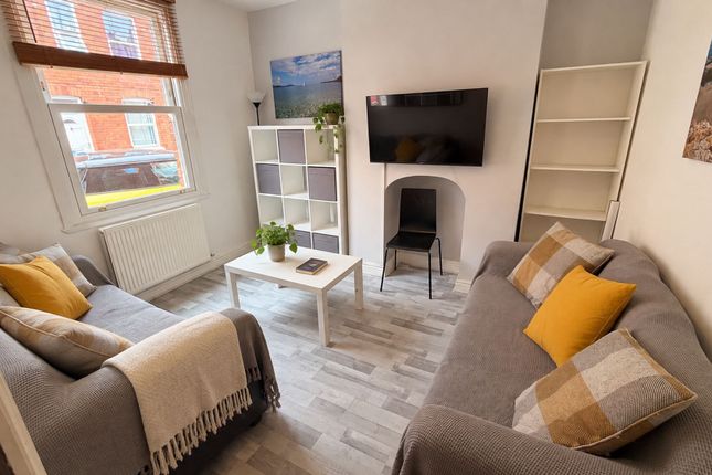 13 Sydney Road, Chester photo 4