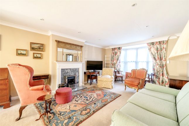 8, Courtenay Place, Hampshire photo 2