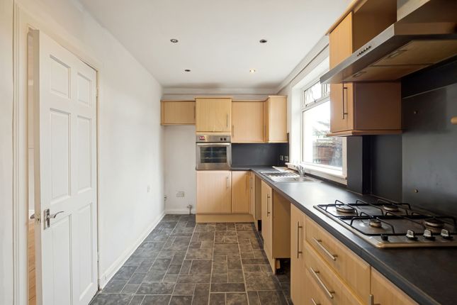 107 Gilmerton Dykes Crescent, Edinburgh photo 4